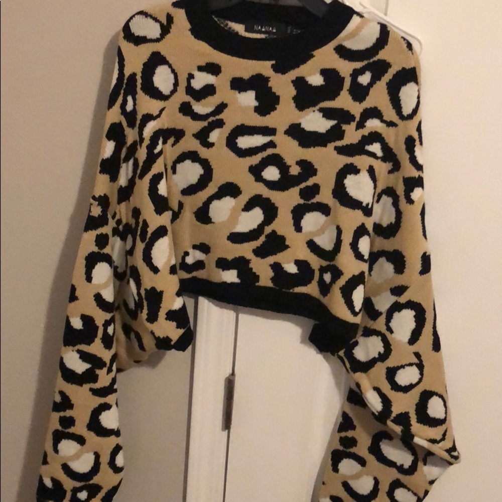 Crop sweater